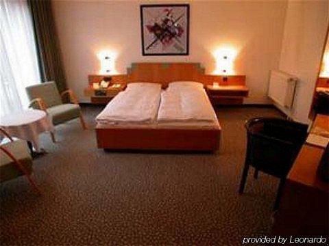 Plaza Hotel 4*